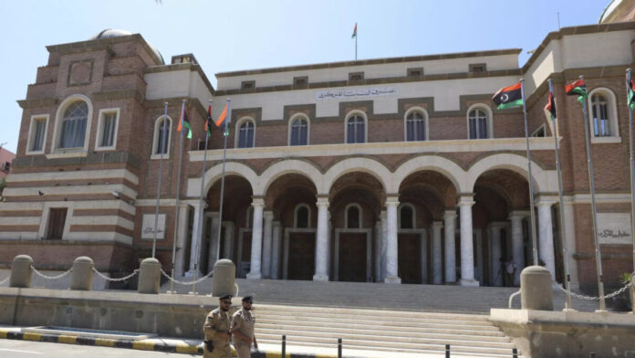 المصرف المركزي: إجمالي الاعتمادات المستندية المحجوزة يصل إلى 690 مليون دولار