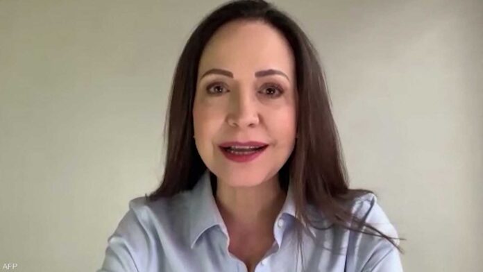 «لجنة نوبل» تجري تحقيقاً وإسرائيل على الخط.. كورينا تهدي جائزة السلام لـ«ترامب»!