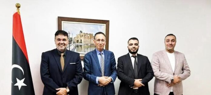 وزير الاقتصاد يبحث سبل تعزيز بيئة الأعمال مع رؤساء الهيئات الحكومية