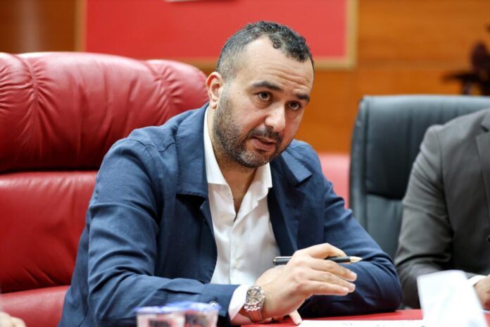 وزارة الصحة تواصل تطوير الأداء الإداري ومتابعة شؤون الموظفين