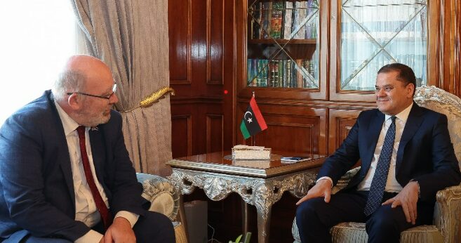 الدبيبة يستقبل السفير البريطاني بمناسبة انتهاء فترة عمله