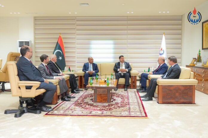 الوطنية للنفط تبحث مع «شيفرون» الأمريكية توسيع الاستثمارات في مشاريع الطاقة