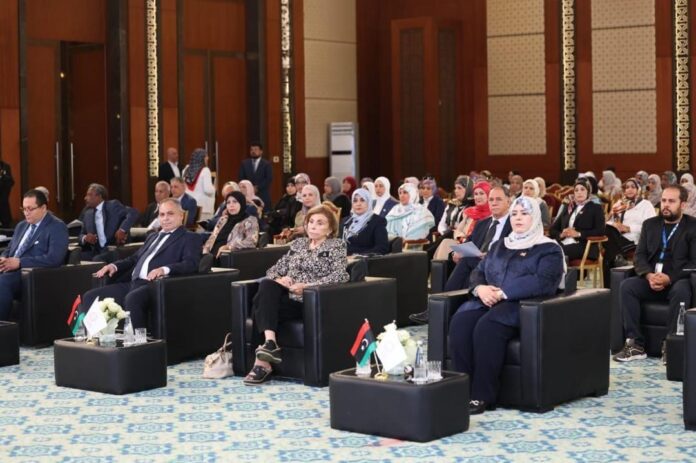 بمشاركة عربية واسعة.. اختتام المنتدى العربي «الأسرة والرقمنة» بطرابلس