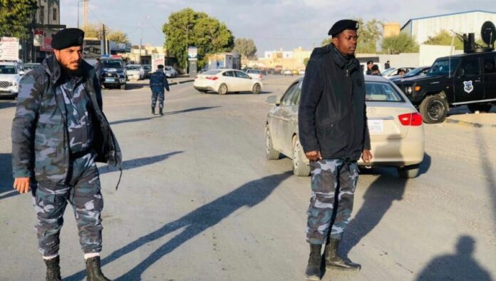 طرابلس.. ضبط مركبات مخالفة وكشف قضايا سرقة ضمن حملات أمنية موسعة