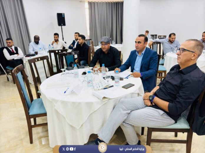 «الحكم المحلي» تطلق برنامج تدريبي مبتكر لتطوير مهارات موظفيها