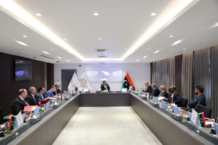 الدبيبة يستعرض الأداء المالي والخطة الاستراتيجية لـ«شركة الاتصالات»