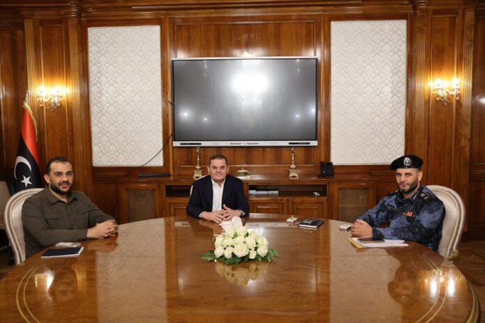 الدبيبة يبحث تعزيز الجاهزية الأمنية والعسكرية في البلاد