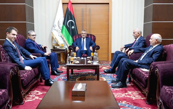 تكالة يلتقي ممثلي السفارة الأمريكية لبحث التطورات السياسية