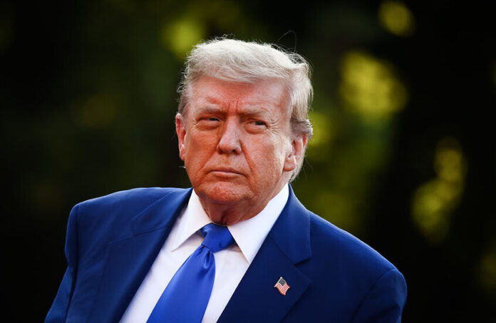 إغلاق الحكومة الأمريكية يستمر تحت إدارة ترامب.. خسائر اقتصادية وتأثيرات واسعة