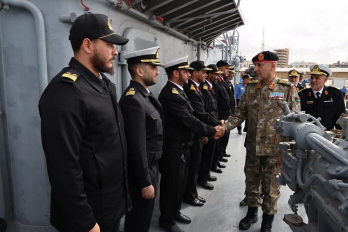 الحداد يتفقد جاهزية الفرقاطة «الهاني» بعد عودتها من الصيانة في مالطا