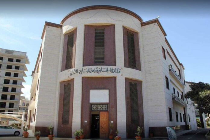 الخارجية تواصل جهودها للإفراج عن «السجناء الليبيين في الخارج»