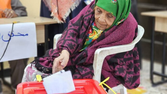 استمرار الفرز بعد إغلاق مراكز الاقتراع في البلديات.. ونسبة المشاركة تسجل 69%