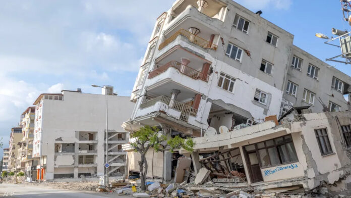 عالم زلازل يحذر: الهدوء الحالي «وهم» والكارثة قادمة في تركيا