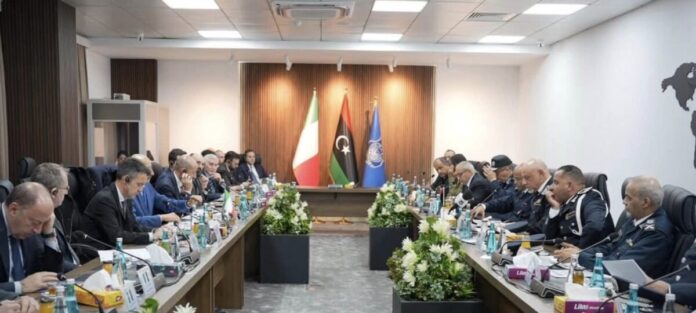 ليبيا وإيطاليا تواصلان تنسيق الجهود بمكافحة «الاتجار بالبشر»