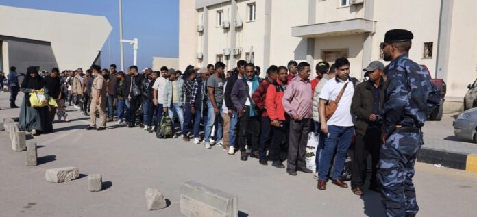 ترحيل دفعة جديدة من المهاجرين ضمن البرنامج الوطنية