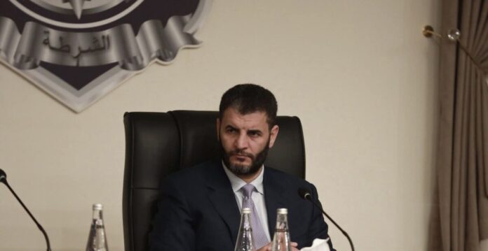 وزير الداخلية يلتقي اللجنة التحضيرية لـ«الملتقى الوطني الجامع»