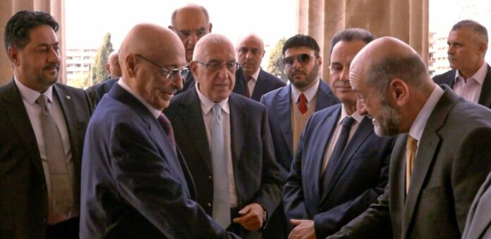 «عقيلة صالح» يناقش في أثينا تطورات المشهد الليبي