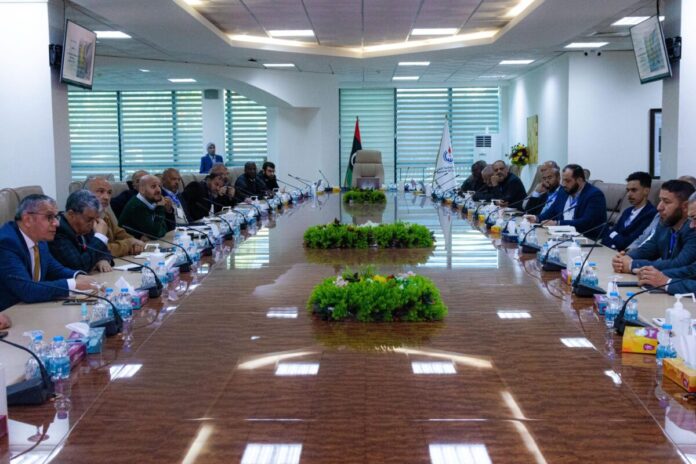 مؤسسة النفط تعزز صيانة خطوط النفط والغاز بتقنيات متطورة لزيادة الإنتاج