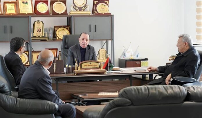 «الحكم المحلي» تتابع الأداء وتدعم الصحة والبيئة وتمكين المرأة في البلديات