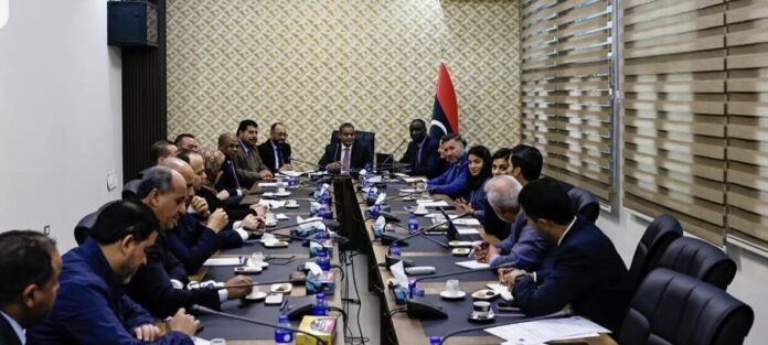 الحكومة الوطنية تبحث مع البنك الدولي خطط تطوير الاقتصاد