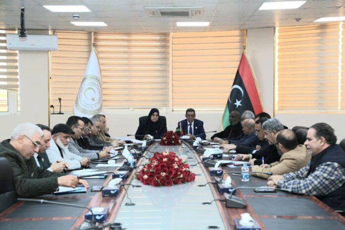 التربية والتعليم تتابع سير الامتحانات وضمان وصول الكتب المدرسية في الوقت المناسب