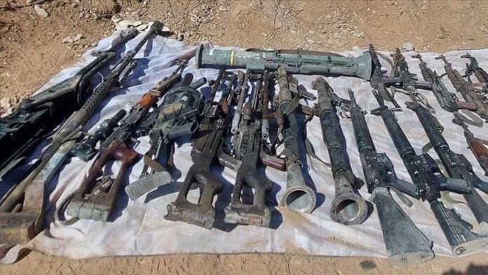 العراق يتبنى معايير دولية لتتبع «الأسلحة المسروقة»