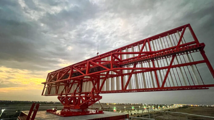 نساء إيران يدخلن بقوة إلى الصناعات العسكرية!