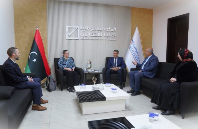 المفوضية تستعرض استعداداتها للانتخابات البلدية مع السفيرة الكندية