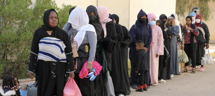 وزارة الداخلية ترحّل دفعة جديدة للمهاجرين «غير الشرعيين»