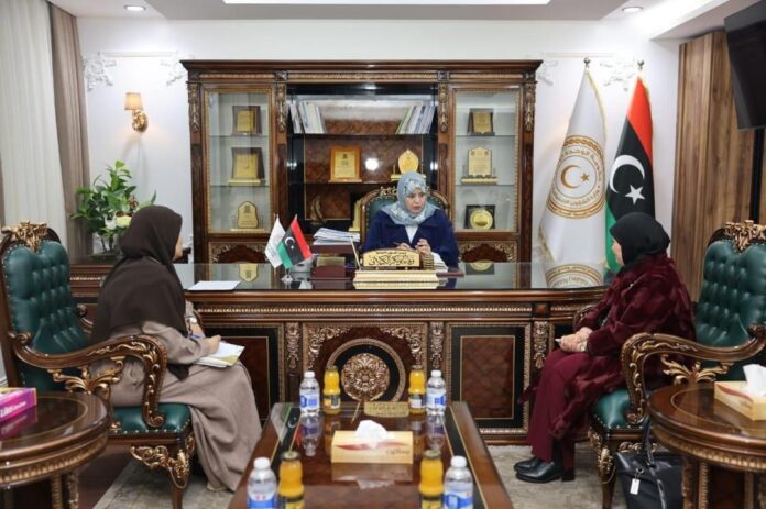 الكيلاني تقود تحضيرات «قمة أطفال ليبيا للمناخ» وتعزز تطوير الخدمات بالبلديات