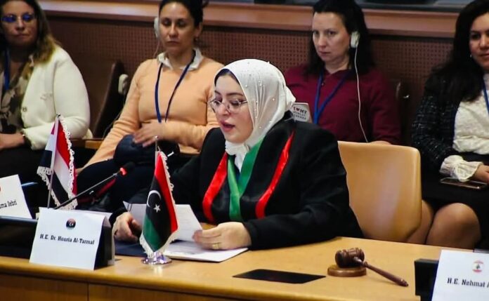 «وزارة المرأة» تدين حملات التشويه ضد السياسيات الليبيات