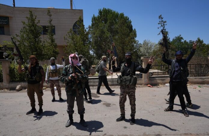 محافظ السويداء ينفي حصار المحافظة: الطحين والمساعدات تصل دون عوائق