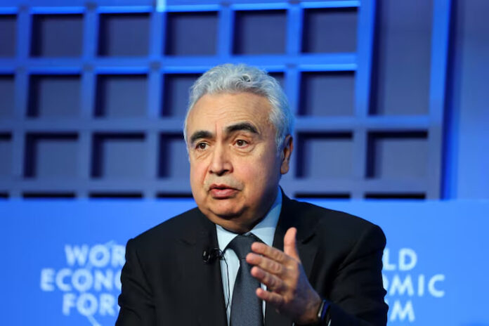 الطاقة الدولية: الطلب على النفط لا يتجاوز مليون برميل يومياً