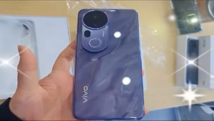 فيفو تكشف أحدث هواتفها.. أداء قوي وبطارية «طويلة العمر»