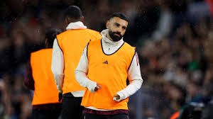 قرار تاريخي.. الملك المصري على أعتاب الرحيل عن «الريدز»!