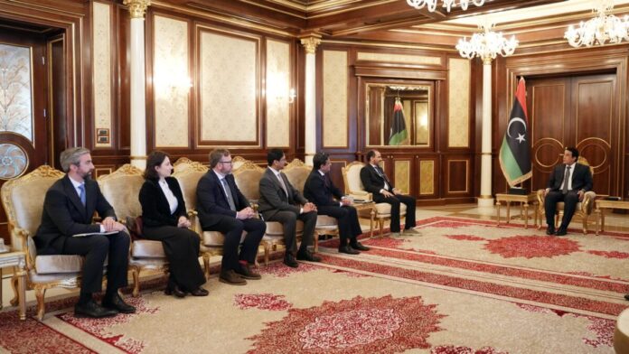 المنفي يوقع اتفاقية تعاون دولية لمتابعة قضية «سيف الإسلام القذافي»