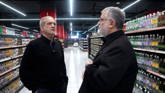 بالفيديو.. الرئيس الإيراني يتفقد الأسواق ويؤكد «استقرار الأسعار»