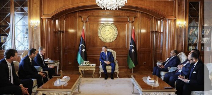 الدبيبة: الحكومة ماضية في رفع إنتاج النفط والغاز وتعزيز الثقة الدولية