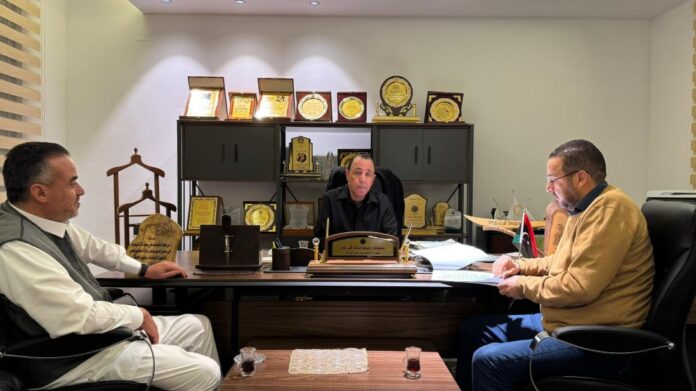 «الحكم المحلي» تبحث دعم البلديات وتطلق حملة لمكافحة البعوض