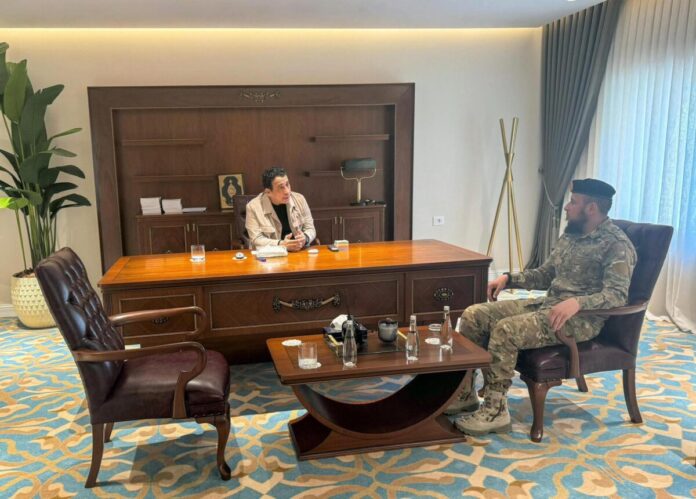 المنفي يلتقي آمر «اللواء 444» لتعزيز التنسيق الأمني بطرابلس