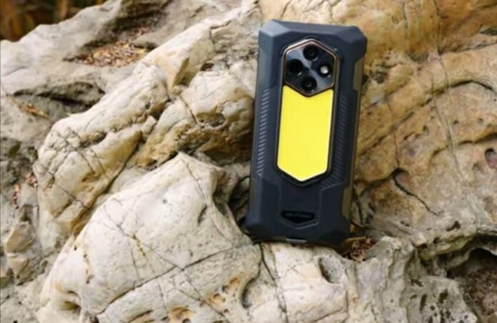إطلاق هاتف رائع لمحبّي «السفر والمغامرات» في الطبيعة