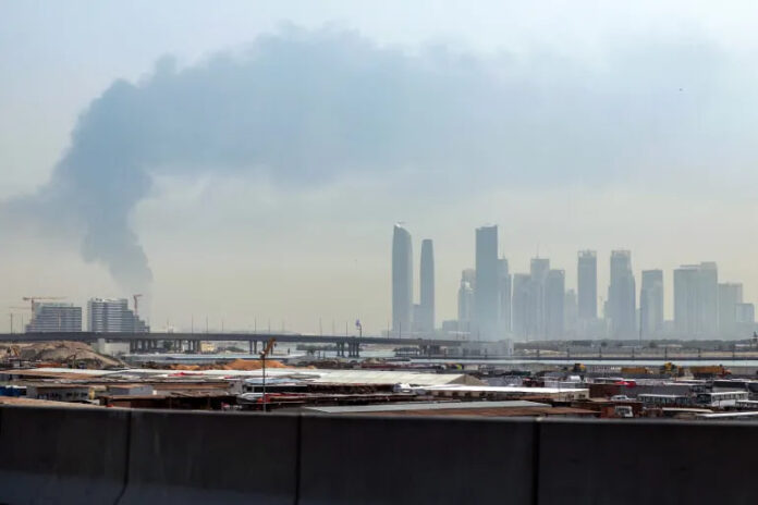 قتلى ومصابون.. دول الخليج تحت النيران