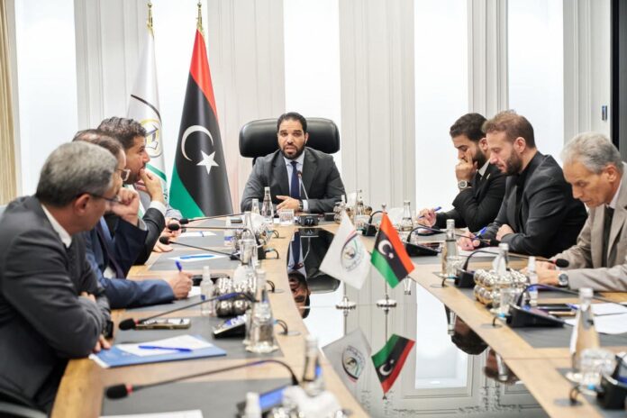 «هيئة الرقابة» تبحث مع مسؤولي المالية والنفط الوضع الاقتصادي