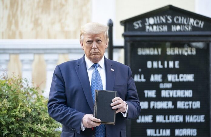 ترامب يتلقى الرد الإيراني ويهدد: الثلاثاء هو الموعد النهائي