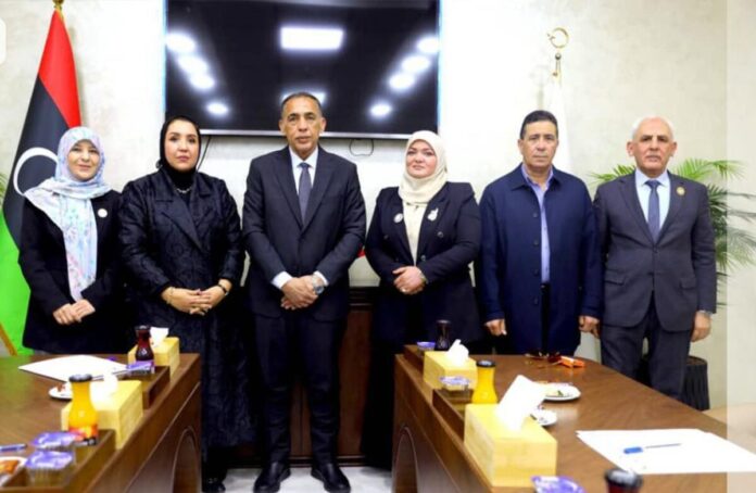 الحكومة تبحث في مصراتة تمكين المرأة وتعزيز مشاركتها