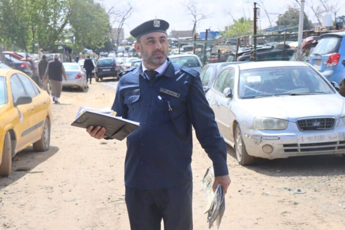 طرابلس.. عمليات أمنية مكثفة تطال متهمين ومركبات مسروقة