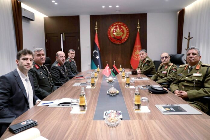 ليبيا وتركيا تبحثان تطوير «التعاون العسكري»