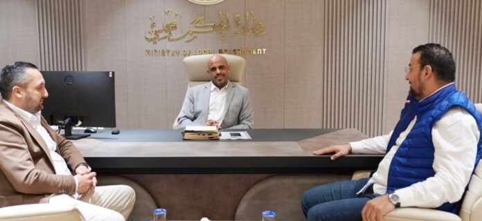 «الحكم المحلي» تتحرك لتطوير الخدمات في زوارة والشويرف