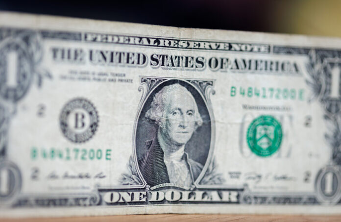 الدولار في ليبيا.. تراجع مؤقت أم بداية تحسن اقتصادي؟