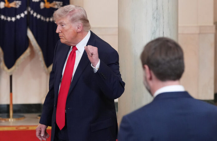 ترامب: لو لم نمزق الاتفاق النووي لكانت إسرائيل قد انتهت